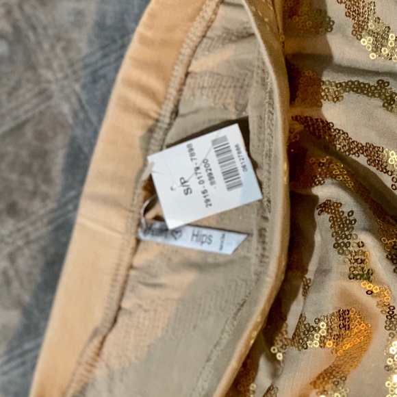 Mini Skirt - Picture 3 of 3